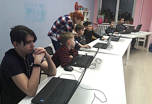 Программирование для детей в центре Созвездика